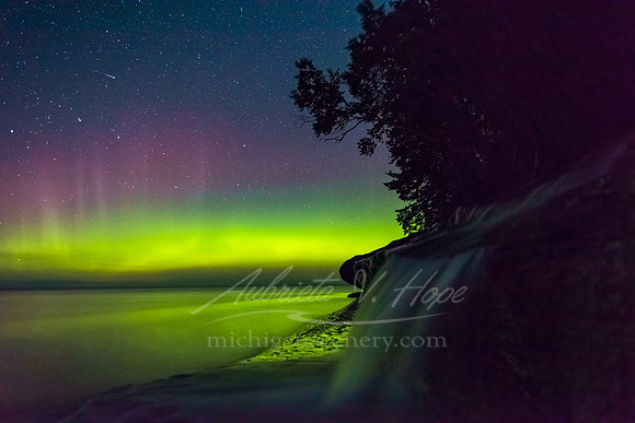 "Elliot Falls in Lights"