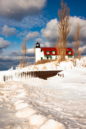 "icy Point Betsie Lighthouse"