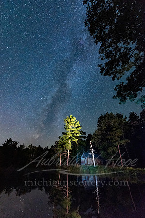 "Stars Over Boekeloo Lodge"